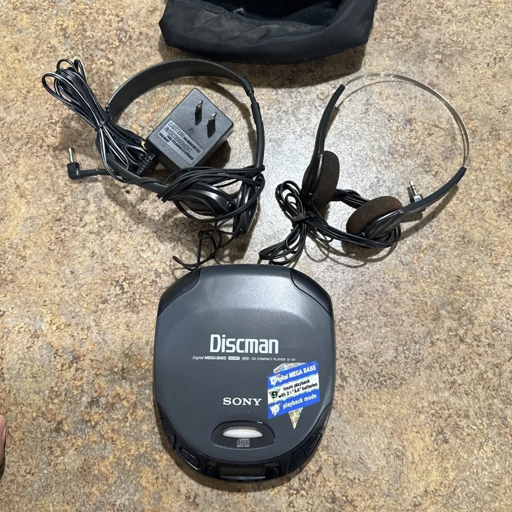 Sony Discman D-151 Portable CD Player Digital Mega Bass Tested Vintage 1997